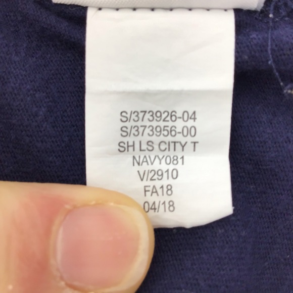 2/$25 GAP Kids Girl's Flippy Maple Leaf Navy Tee, XL - Picture 14 of 14